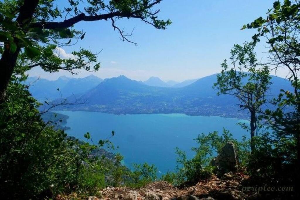 Le Bon Appart Cons-Sainte-Colombe Esterno foto